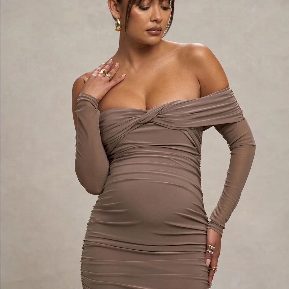 Elegant Off-Shoulder Brown Dress